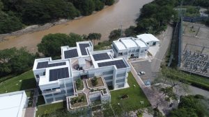 En el 2017 se realiza la inauguración de la nueva sede administrativa El Bote edificio con certificación leed y sistema de generación fotovoltaica que recibió premio COCIER- ASOCODIS por mayor evolución en el área de suministro de energía.