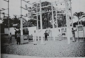 Década de los 80´, obra de infraestructura norte del Huila. En mayo de 1980 se dio servicio al segundo circuito de la línea Prado - Neiva a 115 kV con interconexión con el sistema nacional, más adelante hacía 1987 Electrohuila se independiza del Centro Regional de Sistematización y adopta sus propios desarrollos para mejorar sus procesos internos.